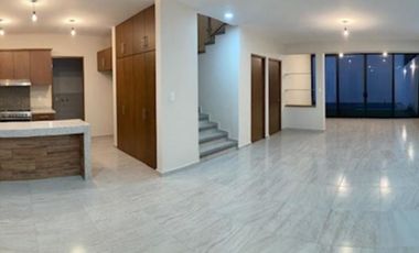 CASA NUEVA EN LOMAS DE LA SELVA CON SEGURIDAD, 4 HABITACIONES UNA EN PB, ALBERCA