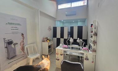 Excelente Casa 4 amb, Jardin,quincho, coch, Lanús.