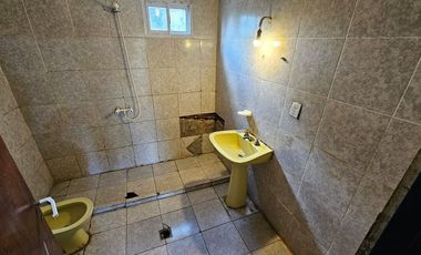 CASA 2 DORMITORIOS COCHERA Y PATIO en SANTO TOMÉ