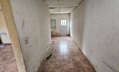 CASA 2 DORMITORIOS COCHERA Y PATIO en SANTO TOMÉ