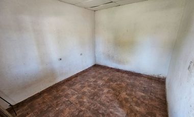 CASA 2 DORMITORIOS COCHERA Y PATIO en SANTO TOMÉ