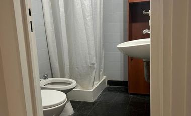 Vendo. Departamento frente estación Temperley. 14deJulio 10. De 3amb, muy buen estado. Apto Crédito. Urgente