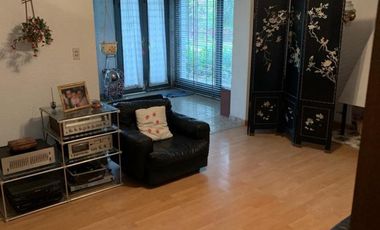 Casa de cuatro ambientes a la venta, IDEAL INVERSORES