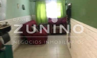 Dúplex de cuatro ambientes a la venta en Bella Vista, ESCUCHA OFERTAS