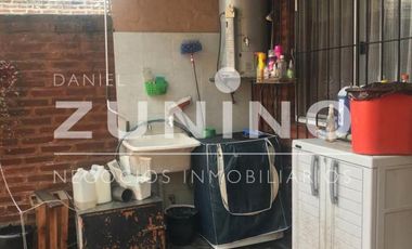 Dúplex de cuatro ambientes a la venta en Bella Vista, ESCUCHA OFERTAS