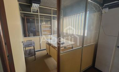 ALQUILER EDIFICIO COMERCIAL EN HAEDO.