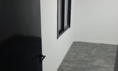 Venta Departamento De 3 Ambientes Con Patio La Tablada