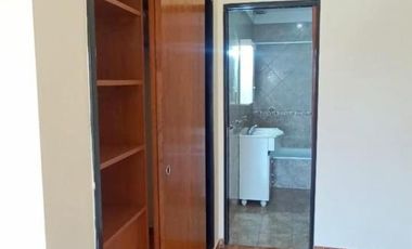 HERMOSO DEPARTAMENTO DE 2 AMPLIOS AMBIENTES EN DÚPLEX - SAN JUSTO CENTRO