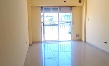 HERMOSO DEPARTAMENTO DE 2 AMPLIOS AMBIENTES EN DÚPLEX - SAN JUSTO CENTRO