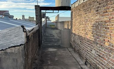 Alquiler Local 240 m2 cubiertos - terraza- Lomas del Mirador