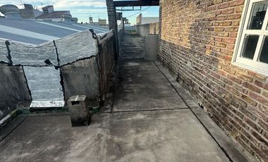 Alquiler Local 240 m2 cubiertos - terraza- Lomas del Mirador