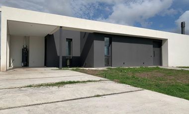Casa 4 Amb. Brrio Privado La Magdalena   https://maps.app.goo.gl/JZxbB75X9PALN----