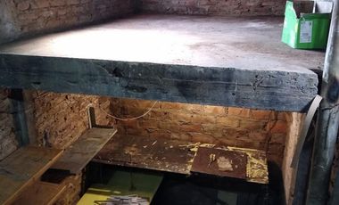 Local 140 m2 conbaño y entrepiso