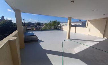 DEPARTAMENTO 3 AMBIENTES MUY AMPLIO, CON GARAGE Y TERRAZA. VILLA LUZURIAGA