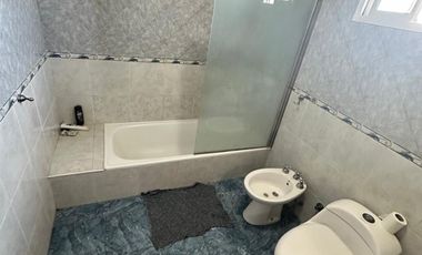 VENTA - GALPON MAS VIVENDA DE 6 AMBIENTES - MORENO CENTRO - POSIBILIDAD DE FINANCIACION