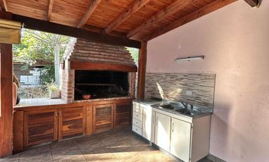 VENTA - GALPON MAS VIVENDA DE 6 AMBIENTES - MORENO CENTRO - POSIBILIDAD DE FINANCIACION