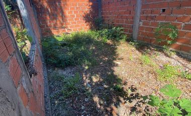 VENTA DE 2 DEPARTAMENTOS TIPO CASA