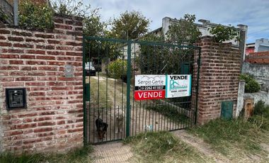 VENDO CASA (ZONA COLEGIO ALEMAN)-NO APTA CREDITO-