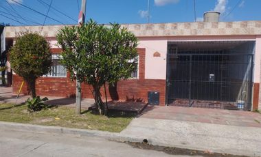Venta de casa de 3 ambientes