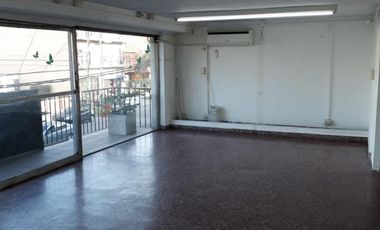 OFICINA AL FRENTE EN ALQUILER