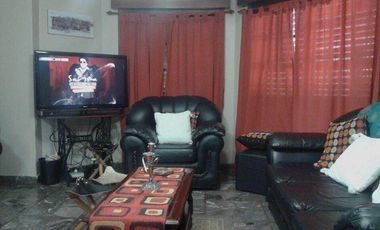 Casa de cuatro ambientes a la venta en José C. Paz