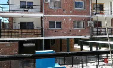 DEPARTAMENTO TIPO LOFT ,2 X ESCALERA, 2 AMB CON COCHERA , SIN EXPENSAS ,COMPLEJO CON PISICNA Y PARRILLA TODO INCLUIDO