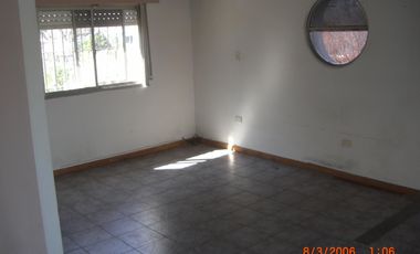DEPARTAMENTO TIPO LOFT ,2 X ESCALERA, 2 AMB CON COCHERA , SIN EXPENSAS ,COMPLEJO CON PISICNA Y PARRILLA TODO INCLUIDO
