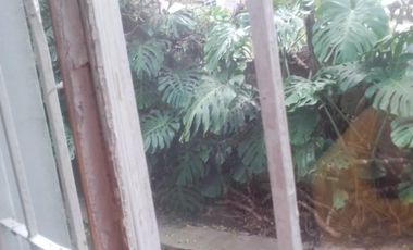 Casa de 3 Ambientes C/ Espacio Guarda Coche y Fondo Libre Parquizado