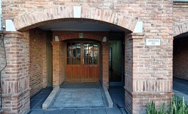 Alquiler Departamento en Morón, 2 ambientes, excelente ubicación