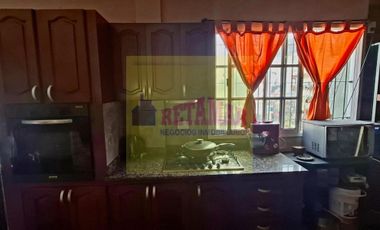 Venta de Casa en 2 plantas - Zona San Justo. Consulte