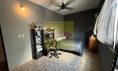 Venta de Casa en 2 plantas - Zona San Justo. Consulte