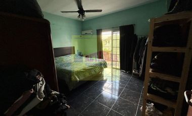 Venta de Casa en 2 plantas - Zona San Justo. Consulte