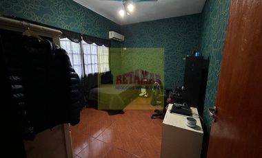 Venta de Casa en 2 plantas - Zona San Justo. Consulte