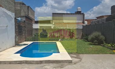 Venta de Casa en 2 plantas - Zona San Justo. Consulte