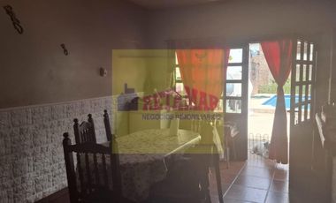 Venta de Casa en 2 plantas - Zona San Justo. Consulte