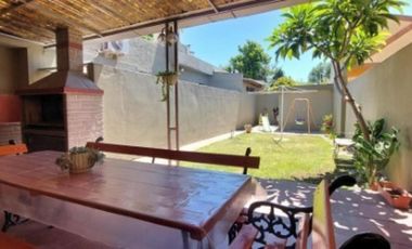 VENTA CASA 3 AMBIENTES MAS PH 3 AMBIENTES