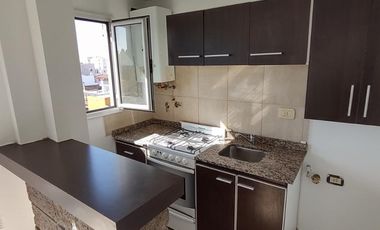 Excelente Departamento de 2 ambientes. San Justo centro