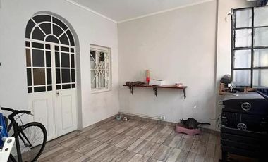 VENTA PH 4 AMBIENTES AL FONDO CON PATIO - MORON