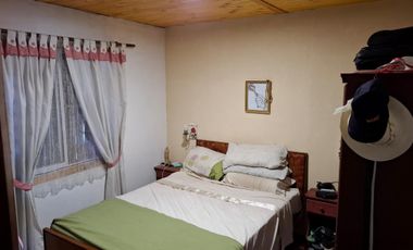 ANISACATE - PROPIEDAD CON PISCINA
