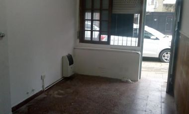 DEPARTAMENTO EN ALQUILER, MORON A 5 CUADRAS ESTACION