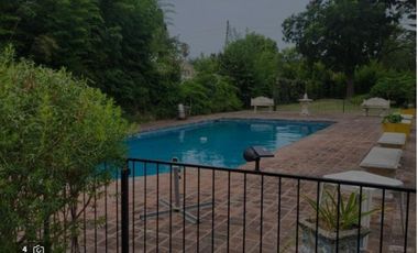 Se Vende Terreno de 1070 m² con Importante Piscina en Tortuguitas
