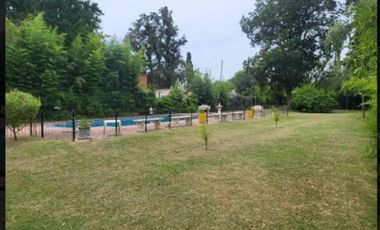 Se Vende Terreno de 1070 m² con Importante Piscina en Tortuguitas