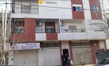 VENTA EN BLOCK DEPARTAMENTO 3 AMBIENTES MAS DOS LOCALES - SAN JUSTO