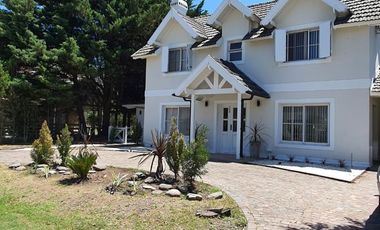 Alquiler de casa en Echeverría del lago