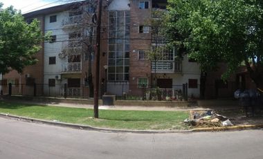 VENTA DE DEPARTAMENTO 3 AMBIENTES EN BARRIO LA JOSEFINA - MONTE GRANDE - CÉNTRICO