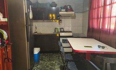 VENTA EN SAN JOSE (ER) - AMPLIA VIVIENDA CON QUINCHO