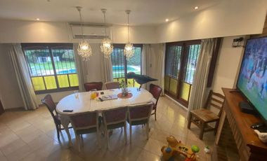 Casa de cinco ambientes a la venta en José C Paz, APTO CREDITO