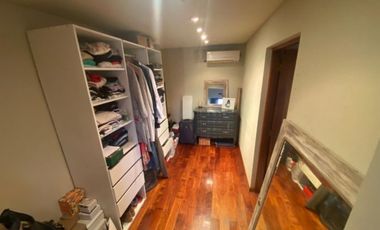 Casa de cinco ambientes a la venta en José C Paz, APTO CREDITO