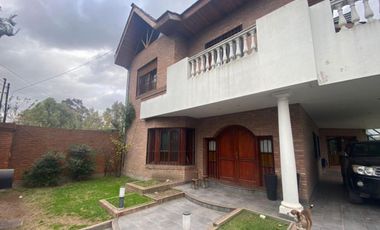 Casa de cinco ambientes a la venta en José C Paz, APTO CREDITO
