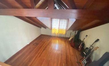 Casa de cinco ambientes a la venta en José C Paz, APTO CREDITO